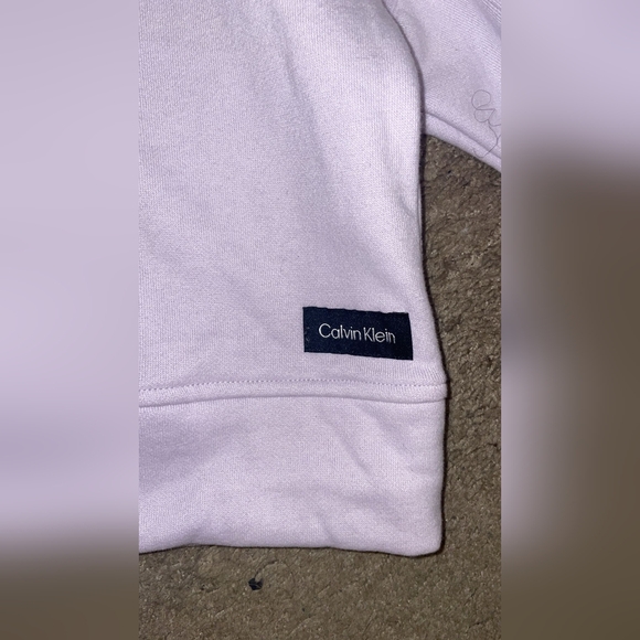 Calvin Klein size medium sweater - Picture 2 of 4